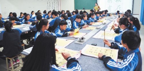大江涌潮逐浪高11.jpg