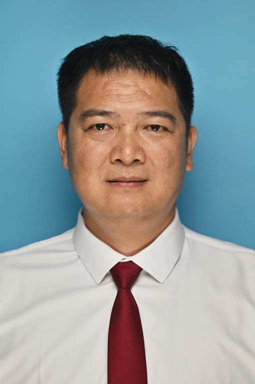4.颜治平.jpg